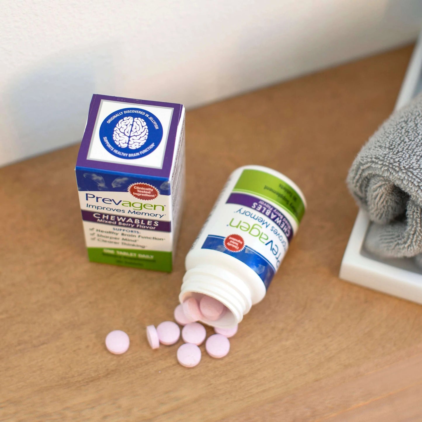 Prevagen Regular Strength 10mg, 30 Chewables |Mixed Berry| with Apoaequorin & Vitamin D and 7-Day Pill Minder